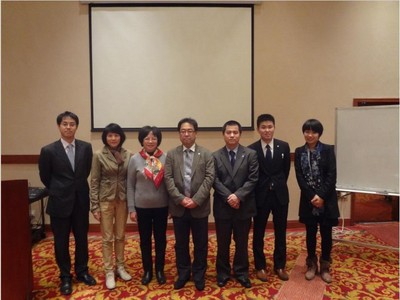 SGS、BOKEN與廣東鞋業(yè)廠商會(huì)領(lǐng)導(dǎo)合影