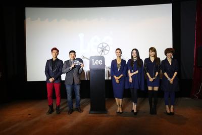 圖片1 Lee《好奇不滅》微電影發(fā)布會(huì)新聞?wù)掌?發(fā)布現(xiàn)場主創(chuàng)人員合照(1) (何昊文、葉念琛、張歆藝、盛朗熙、連詩雅、雷琛瑜)